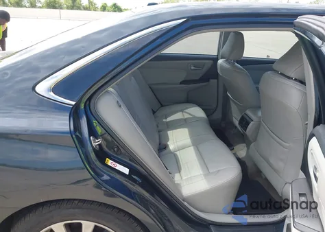 2015 Toyota Camry Xle z USA, uszkodzony, nr VIN 4T1BF1FK9FU937254